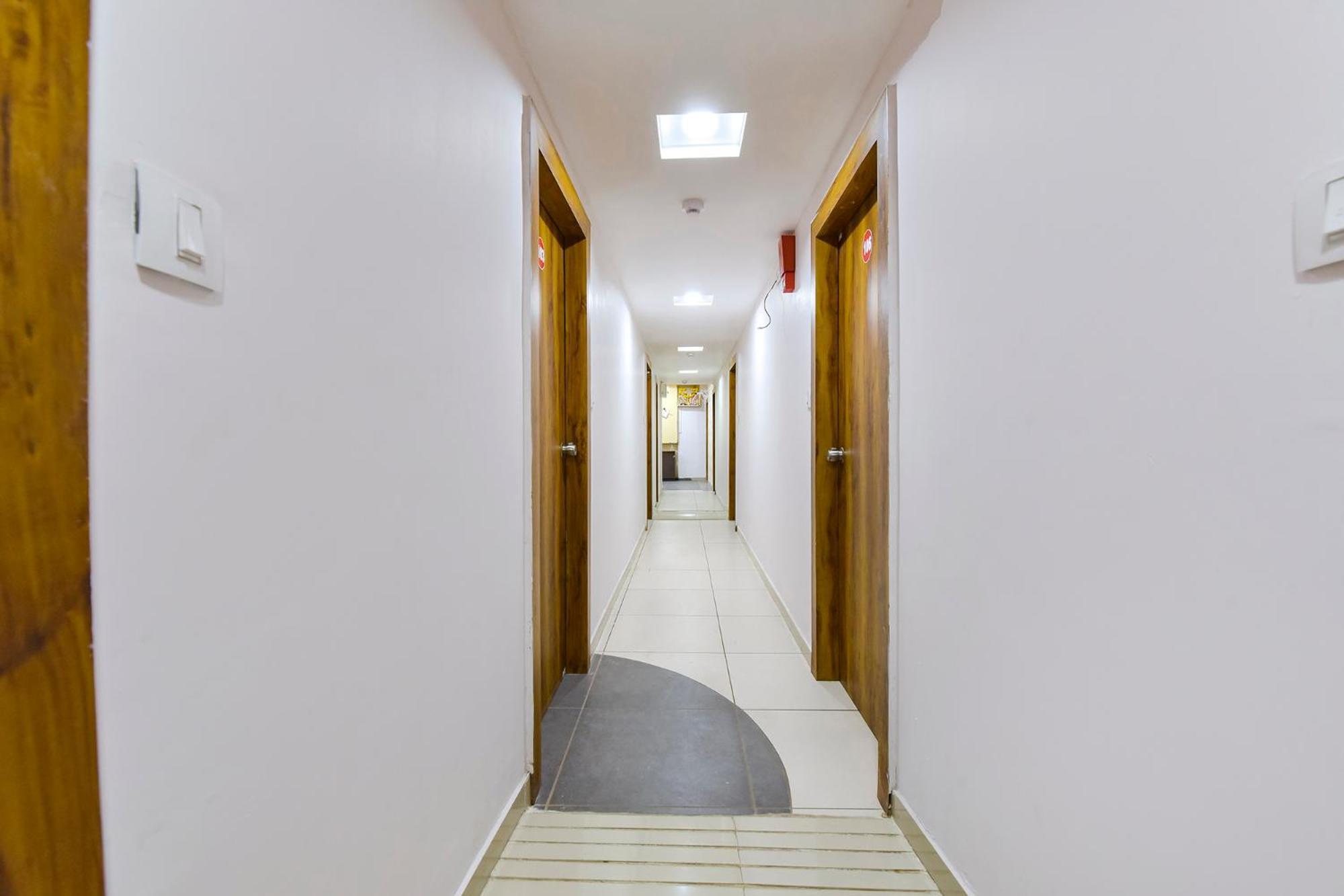 Fabhotel Star Ahmedabad Buitenkant foto