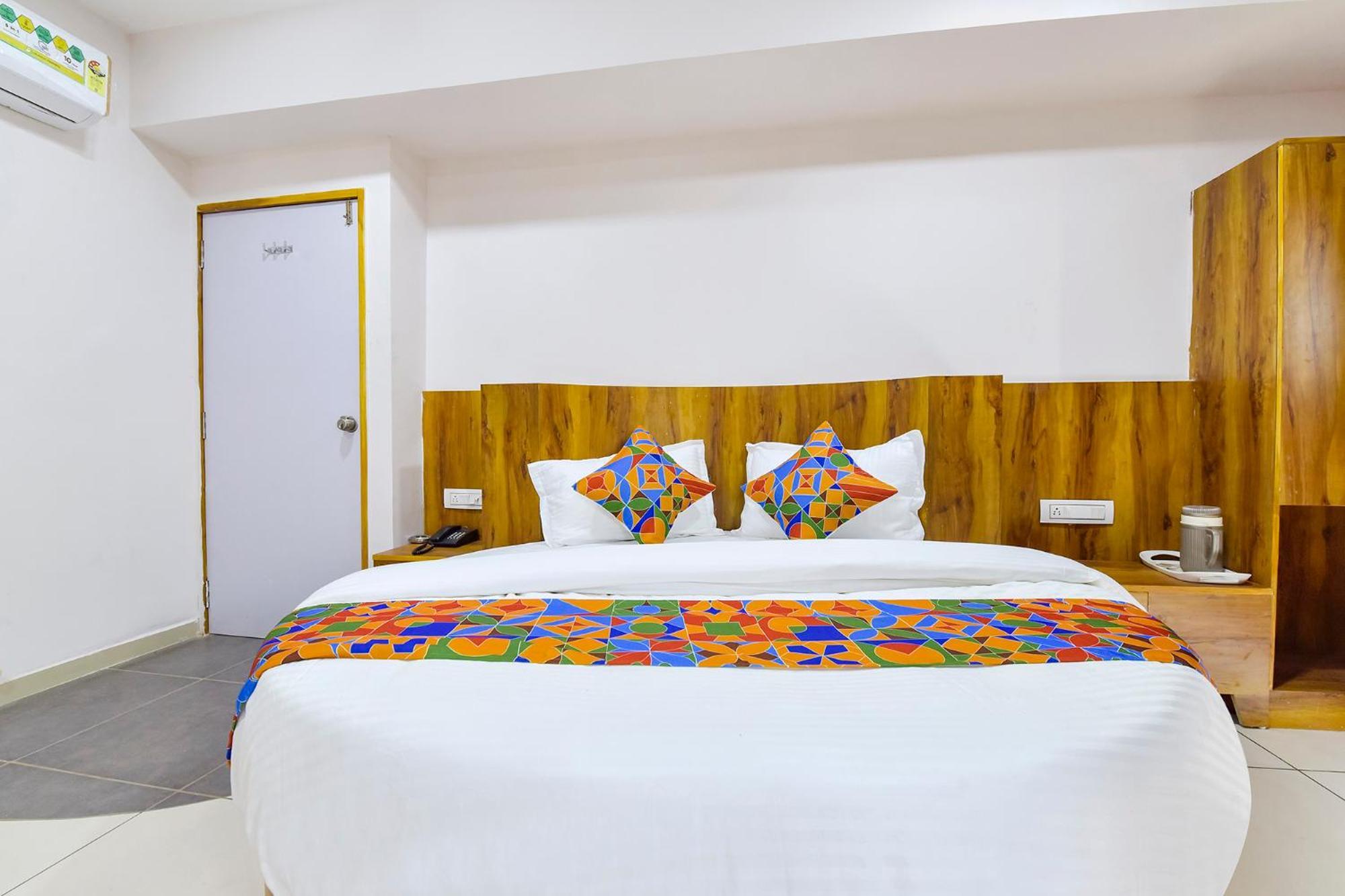 Fabhotel Star Ahmedabad Buitenkant foto